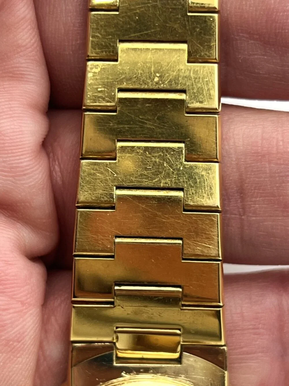 Vintage Gucci 3300M Gold Plated Quartz Watch Swiss Made Classic w/ Original Box